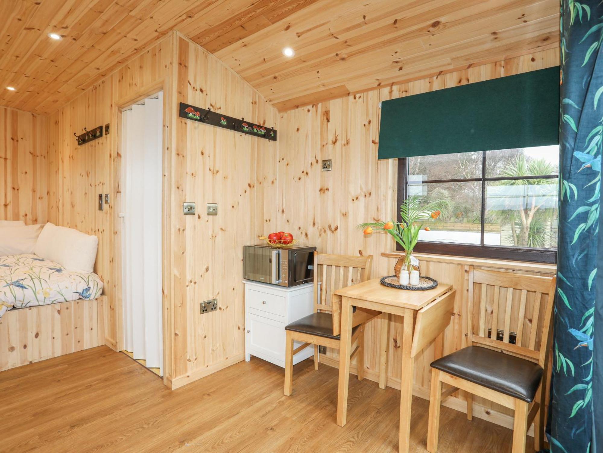 Tal Sarn Shepherd Hut Llanfairpwllgwyngyll Exterior foto